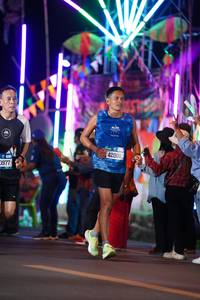 BIB: 0977, 42006
                            <button type="button" onclick="openModal(20671313)" class="btn btn-primary btn-sm float-right btn-popup" data-toggle="modal" data-target=".modal-high-quality">
                        <i class="fas fa-shopping-cart"></i> Add to Cart
                    </button>
                                            <button type="button" onclick="isThisMe(20671313, true)" class="btn btn-success btn-sm float-right btn-popup btn-isme hidden" data-toggle="tooltip" data-placement="bottom" title="นี่คือรูปของคุณใช่ไหม คลิกที่นี่เพื่อเอาเข้าอัลบั้ม">
                        <i class="fas fa-plus"></i> Add to album
                    </button>
                    <button type="button" onclick="isThisMe(20671313, false)" class="btn btn-warning btn-sm float-right btn-popup btn-isnotme hidden">
                        <i class="fas fa-ban"></i> Remove from album
                    </button>